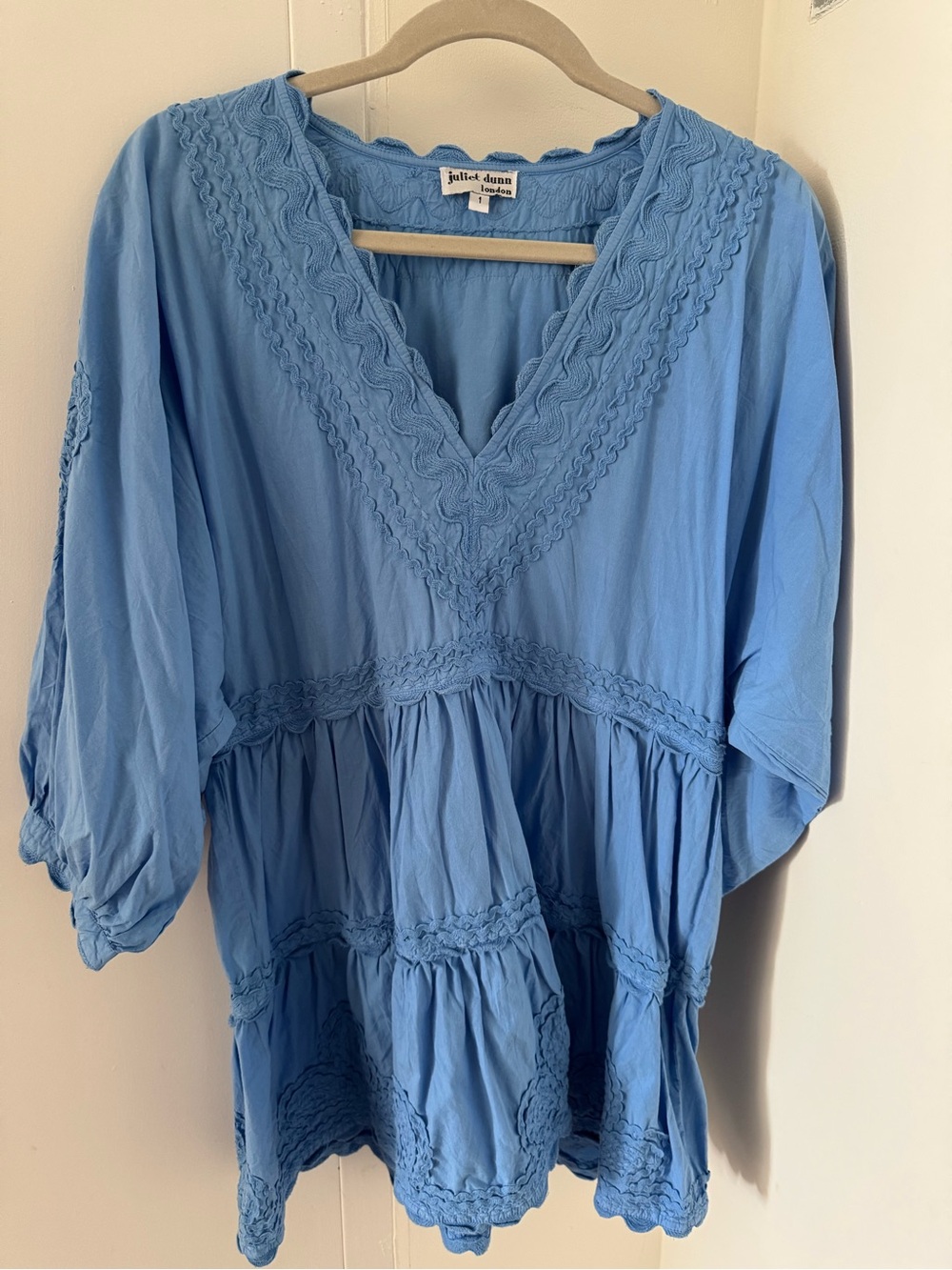 Juliet Dunn Light Blue V-Neck Embroidered Mini Dress